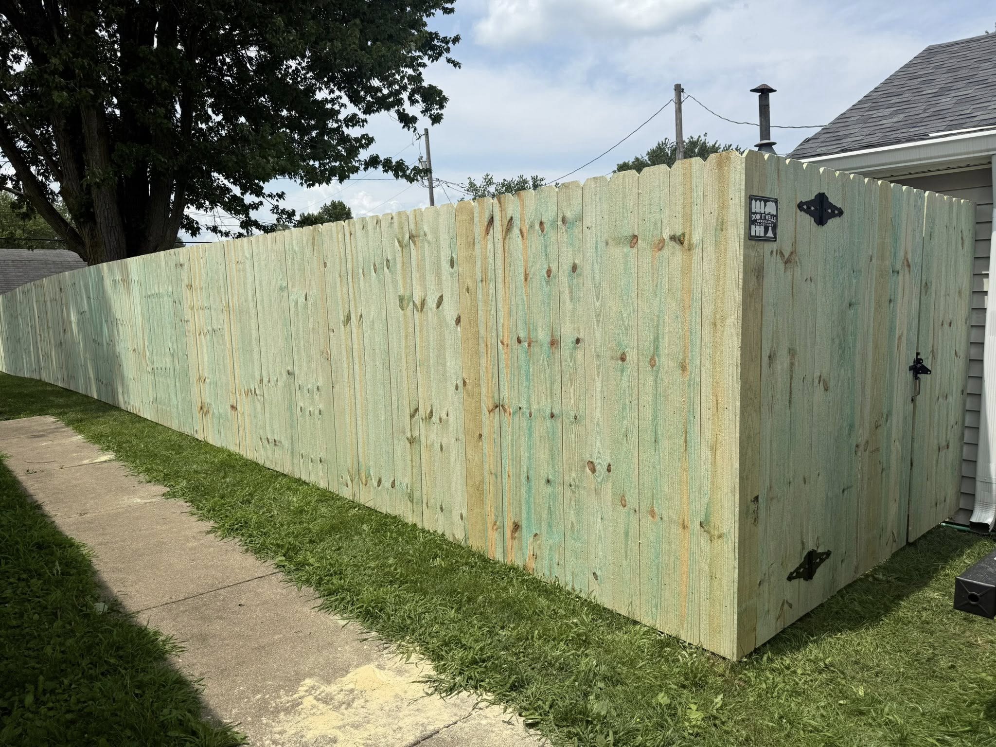 Lafayette IN Wood Fence Services | Doin' It Wells