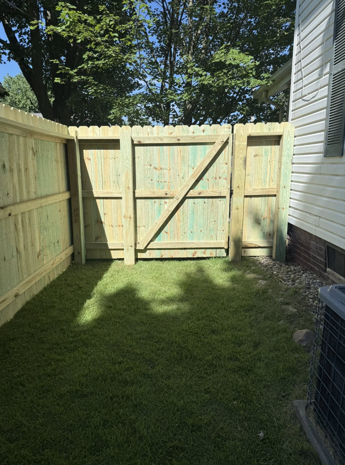 Lafayette Wood Privacy Fences | Doin' It Wells